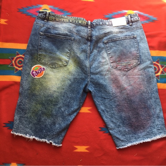 Staple FANTA Patched Stone Wash Raw Hem  Denim Shorts Men 44 Hip Hop Street Wear - Picture 2 of 9